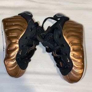 Nike baby lil posite one